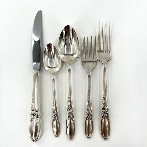 Oneida Community White Orchid Vintage Silverplate Place Setting 5 Pieces - Picture 1 of 3